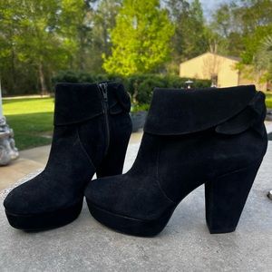 Gianni Bini Black Suede High-heel Booties 8.5m